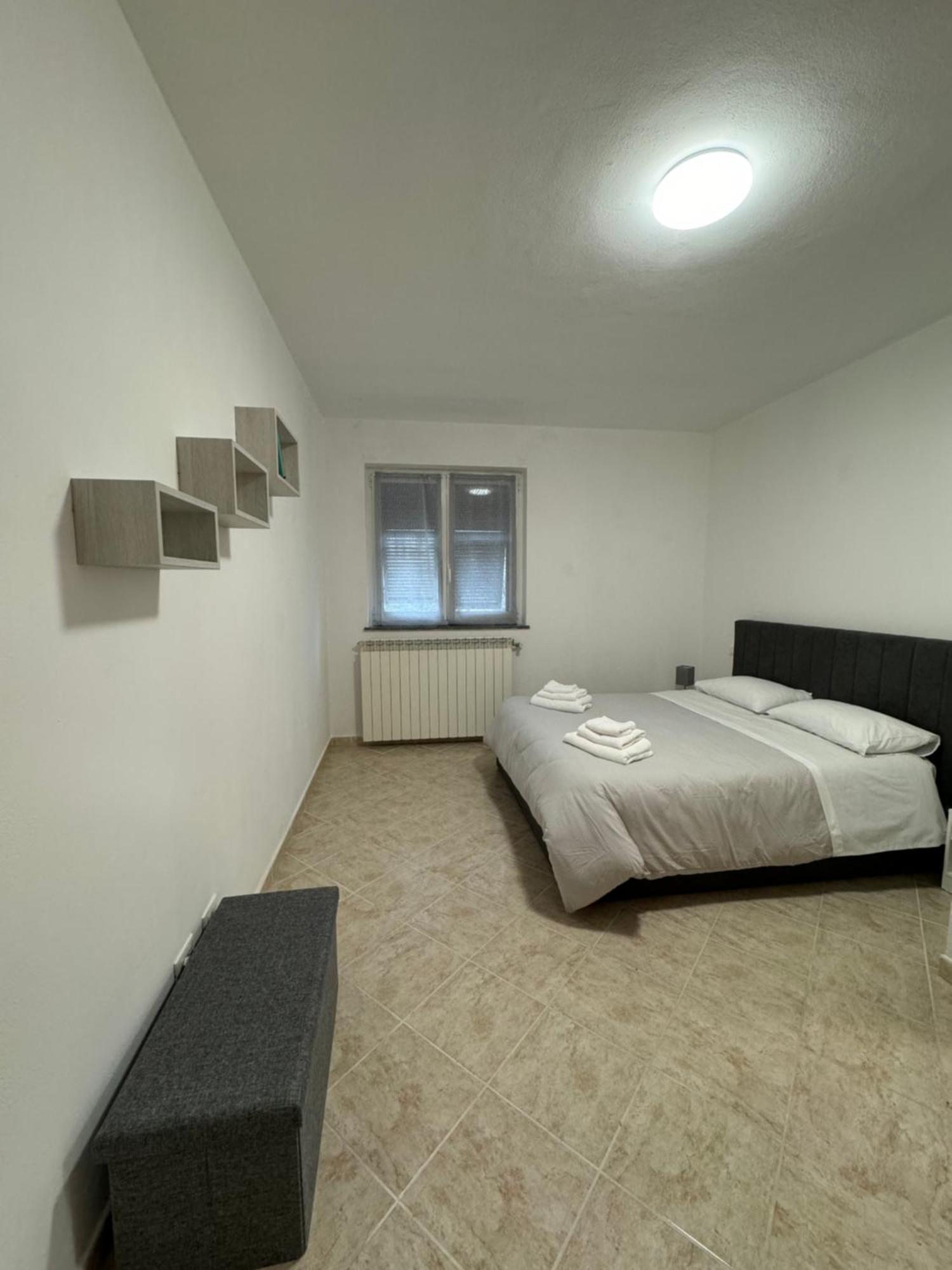 Serravalle Shop&Stay 塞拉瓦莱·斯克里维亚 外观 照片