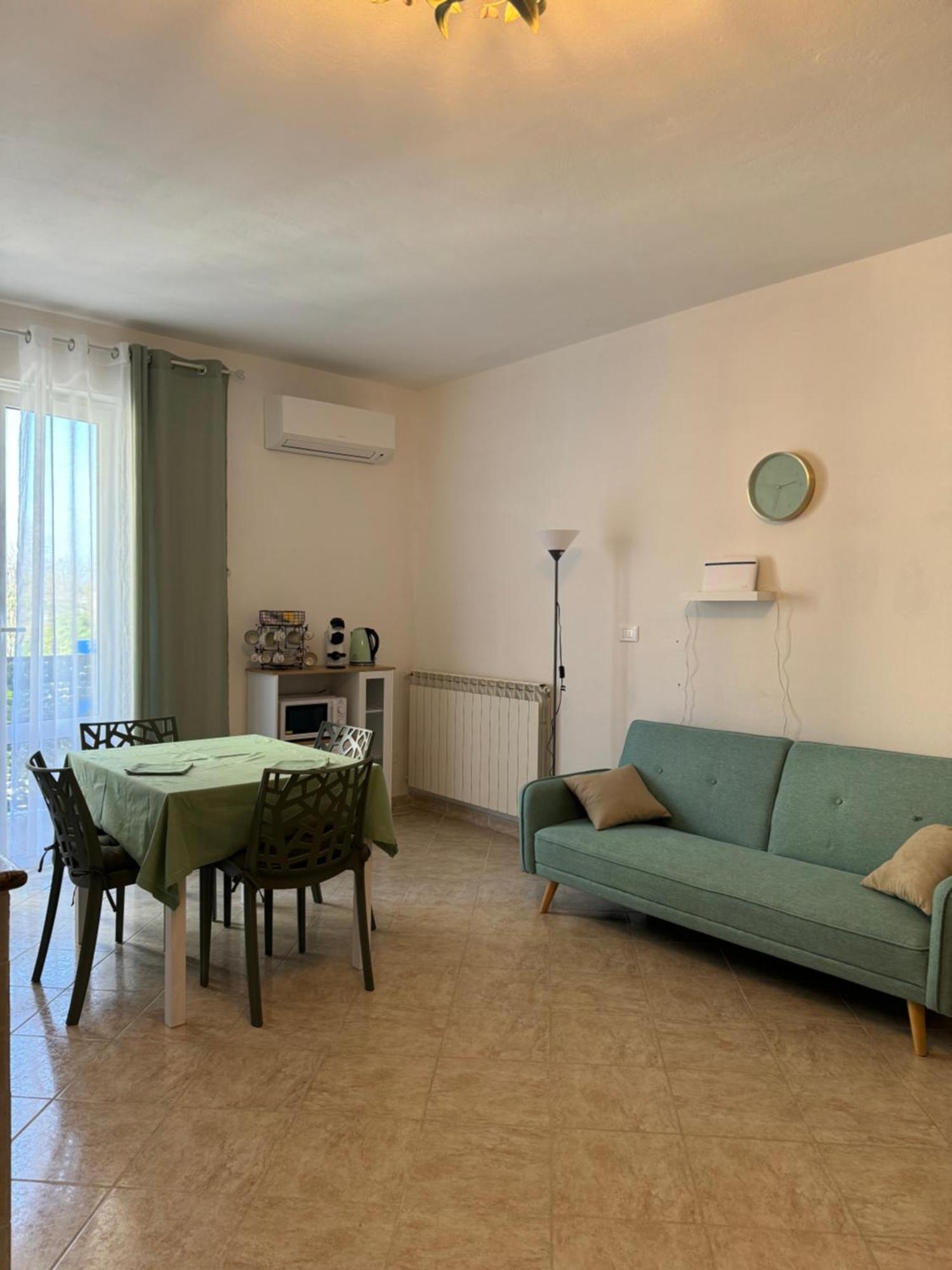 Serravalle Shop&Stay 塞拉瓦莱·斯克里维亚 外观 照片