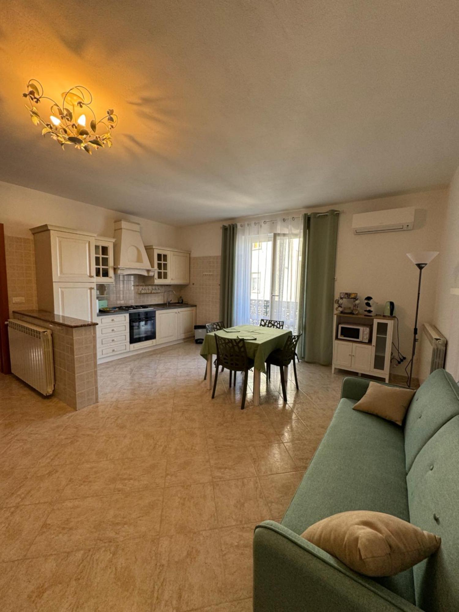 Serravalle Shop&Stay 塞拉瓦莱·斯克里维亚 外观 照片