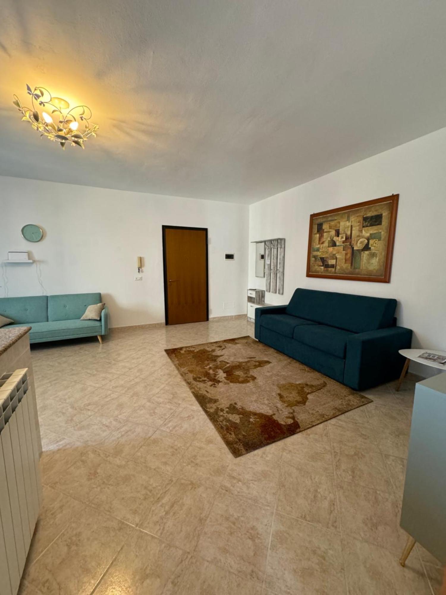 Serravalle Shop&Stay 塞拉瓦莱·斯克里维亚 外观 照片