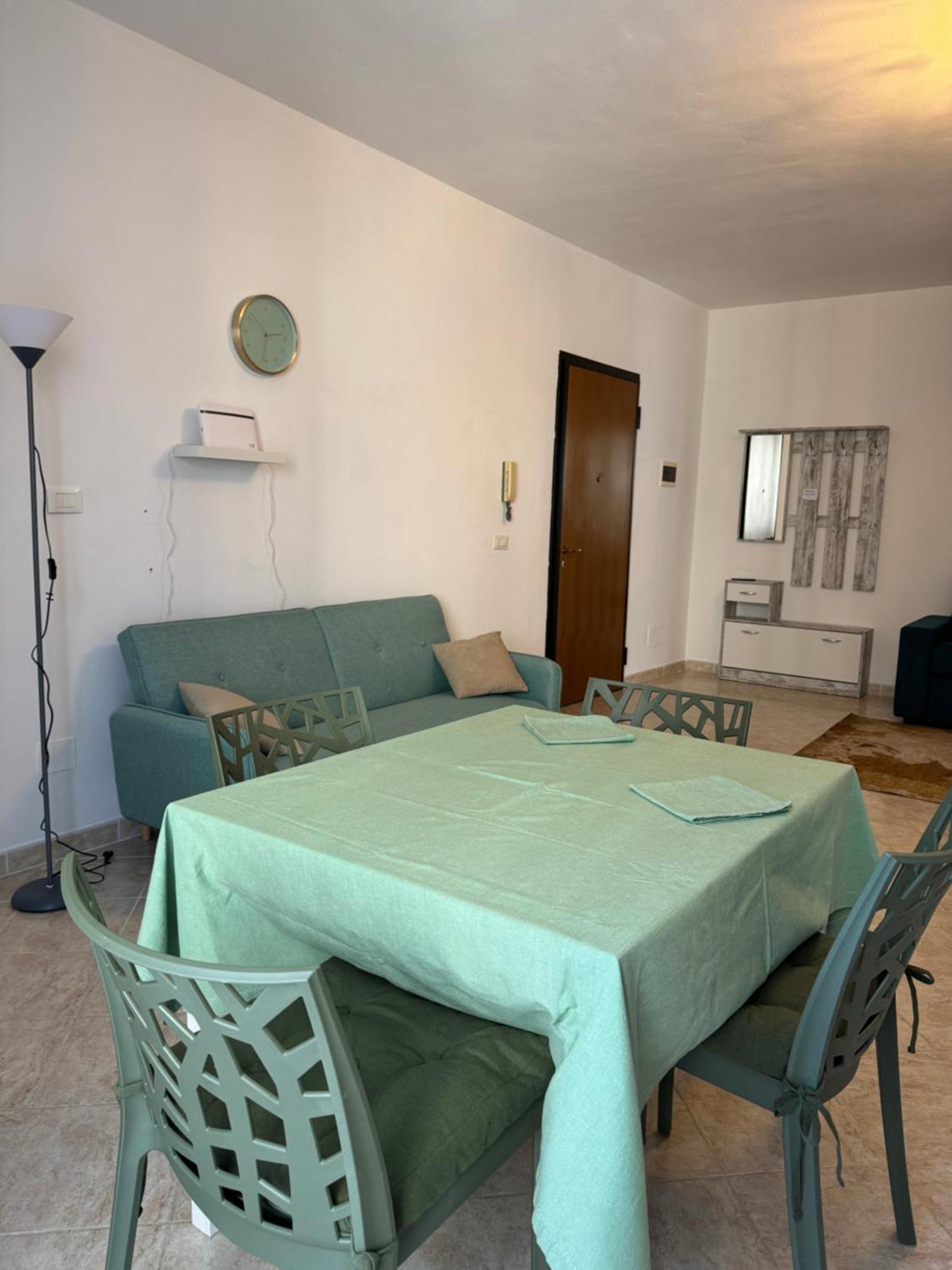 Serravalle Shop&Stay 塞拉瓦莱·斯克里维亚 外观 照片
